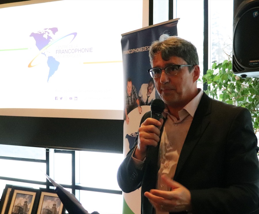 Denis Degagné, pdg du Centre de 2011 à 2019, lors d’une réception soulignant son engagement envers la francophonie des Amériques.